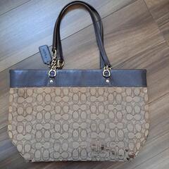 COACHの画像