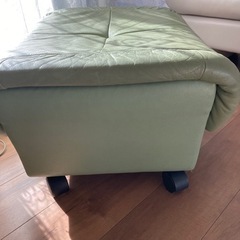 カリモク　オットマンの画像