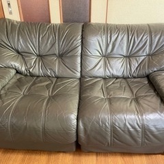 2人掛けソファ　使用感あり