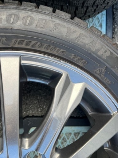 スタッドレスアルミホイール　155/65R14
