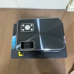 yaber y60 プロジェクター 受け渡し予定者決定済みの画像