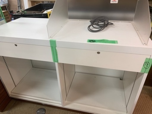 在庫わずか！ 展示台 家具 高級 展示 什器 レジ台 店舗展示 アクセサリー ショーケース 特注品
