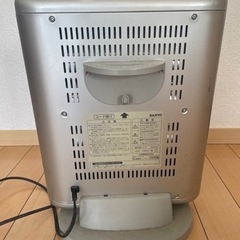 すぐに温まる遠赤外線ストーブの画像
