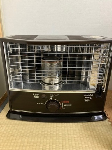 石油ストーブ　灯油タンク3個付