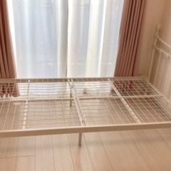 シングルサイズ　ベッドフレームの画像