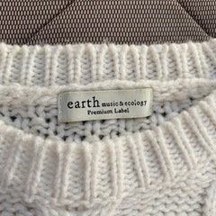 earth 白ニット　フリーサイズの画像