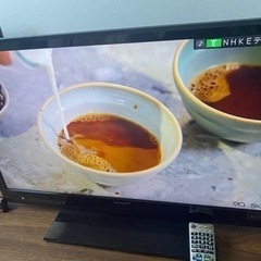 SHARP 32型テレビ【お話中】