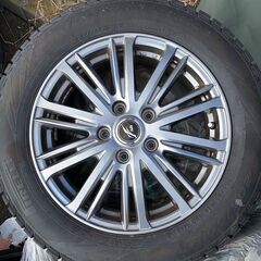 【受付終了】スタッドレスタイヤ 4本 205/60R16 96Q...