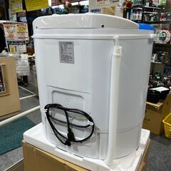 【店頭お渡し】未使用(店頭開梱）品　ポータブル2槽式洗濯機　2022年製　3.6㌔洗い　税込6380円の画像