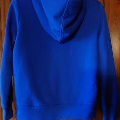 複数割引－200円✨【ユニクロ  裏ボア付きフードパーカー 140】それなりに使用感あり★の画像