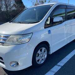 日産  セレナ ハイウェイスター AM024