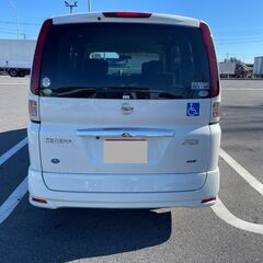日産  セレナ ハイウェイスター AM024の画像