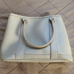 グレー　バックの画像