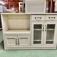 🌟激安‼️キッチンカウンターレンジ台食器家具収納コンセント付き【...