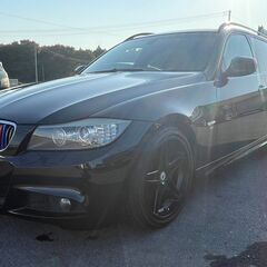 BMW 325iツーリング 黒 ブラック AM017