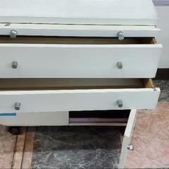 店舗にあったキャビネット　無料提供！の画像