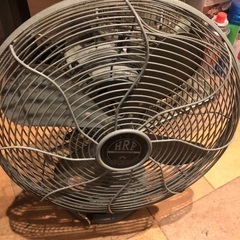 アンティーク風の扇風機❤️不要になりました💧