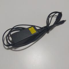 TOSHIBA　ACアダプター　ADP-65SH A