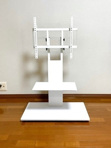 綺麗なロータイプTVスタンド