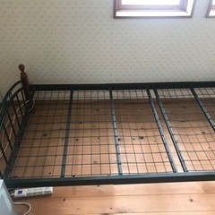 シングルベッド　スチール製の画像