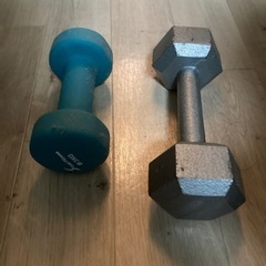 ダンベルセット（3キロ・5キロ）