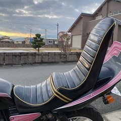 xjr 3段シート