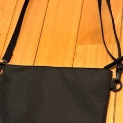 【無印良品】サコッシュ 使用5回ほどの画像