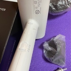 新品　未使用ドライヤー　通電確認済み。問題ない。の画像