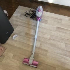 アイリスオーヤマ　コード付きハンディ掃除機サイクロン