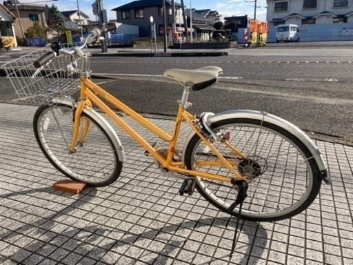 【26インチ　クロスバイク】7段変速　泥除け付　前後タイヤ、前カゴ、グリップ新品❗️若林自転車　浜大津　SALE中❗️