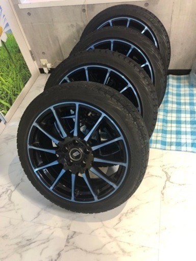 スタッドレスタイヤとアルミホイール４本セット