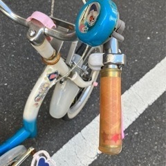 使用感あり女の子16インチアナ雪の自転車の画像