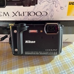 Nikon cool pix w300