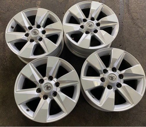 150プラド後期　17インチ純正アルミホイール　4本　備品