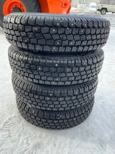 ZOVAC  HPW401 タイヤ4本 145R12 72Q