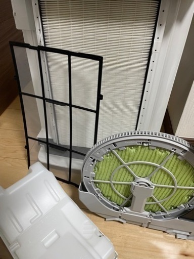 DAIKIN 加湿ストリーマ空気清浄機 ホワイト　MCK70X-W