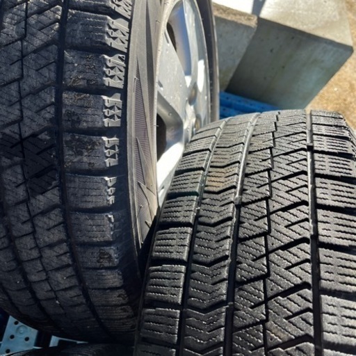 195／65／R15 TOYOTAボクシーに使用してました！アルミ腐食あるので、激安で！
