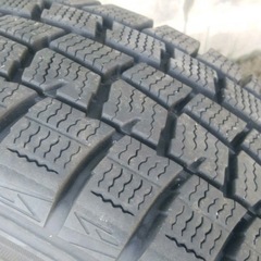 【お取引き完了】ダンロップ  スタッドレスタイヤ（165/65R 14）の画像