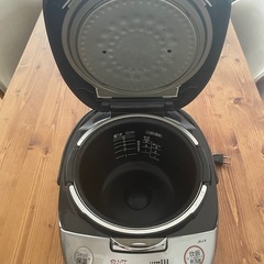 タイガー　炊飯器　5合炊きの画像