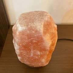 ヒマラヤ岩塩のランプ　照明の画像