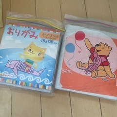 折り紙、メモ帳、文房具の画像
