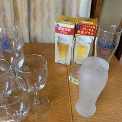 ワイングラスなど色々の画像