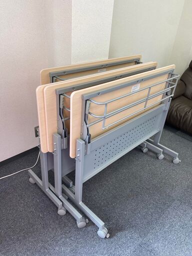 オフィス備品（教室備品：テーブル）をお買い取りいただける方