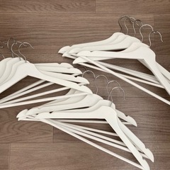 【IKEA】木製ハンガー15本セットの画像