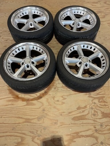 19インチPCD120タイヤホイールセット?