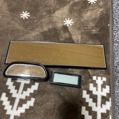 ルームミラー　ドラレコ　時計など