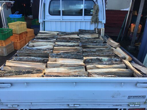 乾燥薪【ナラ】軽トラ１杯２６０００円！④