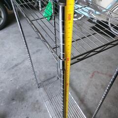 金属製ラック　棚の画像