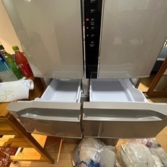 HITACHI  日立　冷蔵庫　大型　両開きの画像