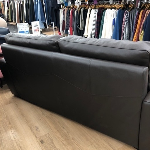 レザー2人掛けソファーを入荷しました！！